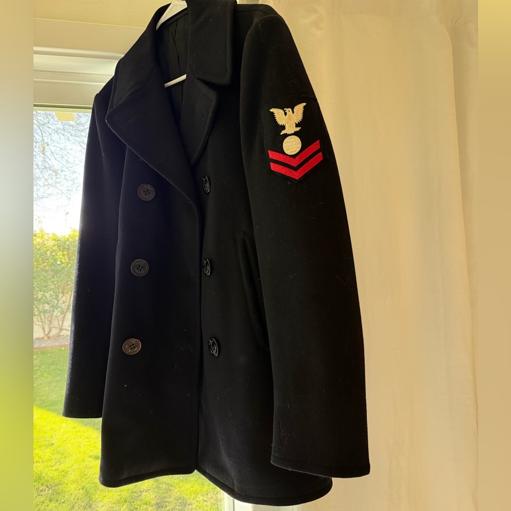 Vintage AUTHENTIC US Navy Peacoat - Picture 3 of 6